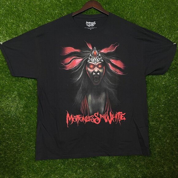 Motion is in White Rock band T-shirt, size 3XL - Picture 4 of 4